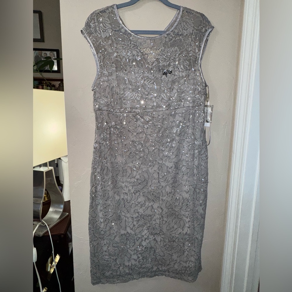 Roz & Ali Gray Sequin Lace Midi Dress